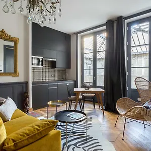 Apartment Canopy -appart- Place Des Terreaux - 1er, Lyon